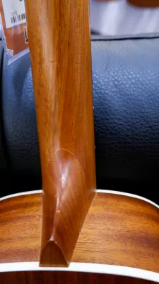 Kala - KA-B Satin Mahogany Baritone Ukulele 2